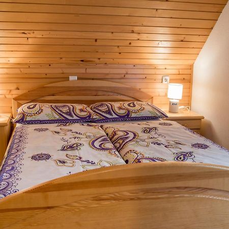 Apartments Stros Бохин Екстериор снимка