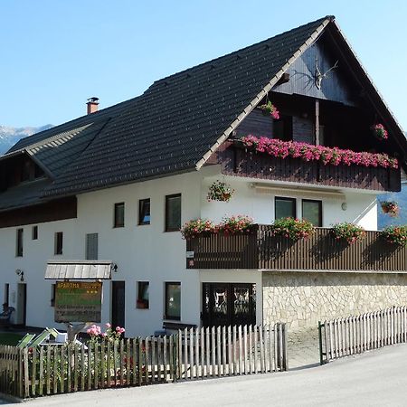 Apartments Stros Бохин Екстериор снимка
