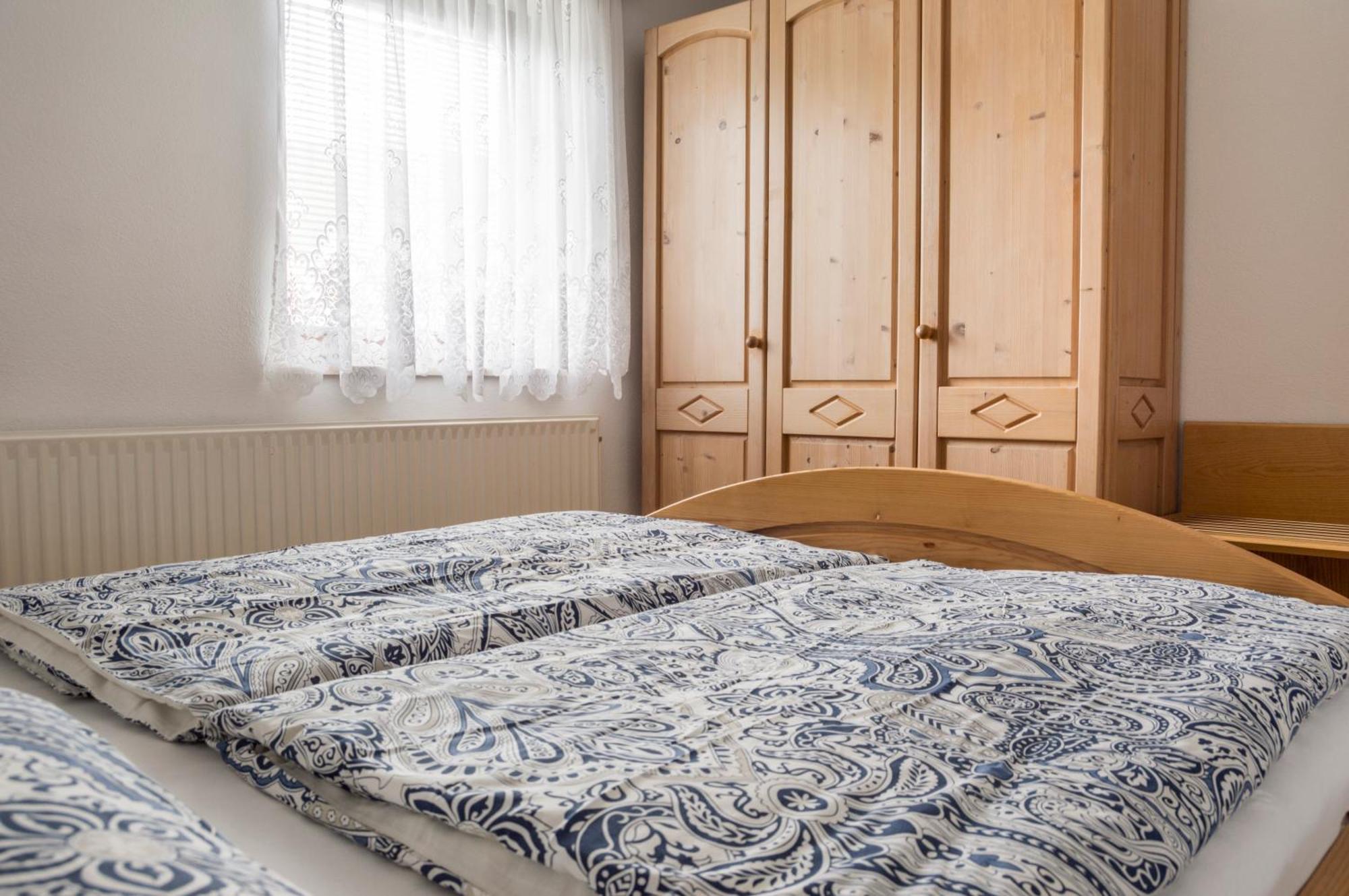 Apartments Stros Бохин Екстериор снимка