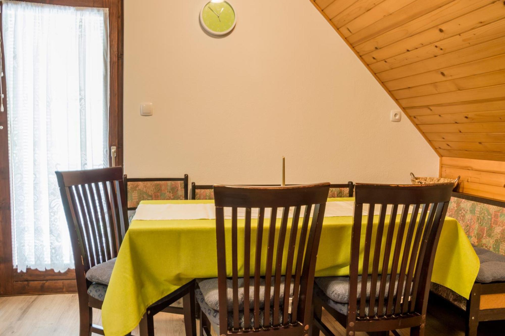 Apartments Stros Бохин Екстериор снимка